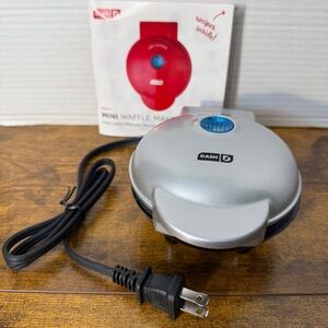 Dash Mini Maker Electric Round Griddle Individual Pancakes Cheese Egg Etc Silver